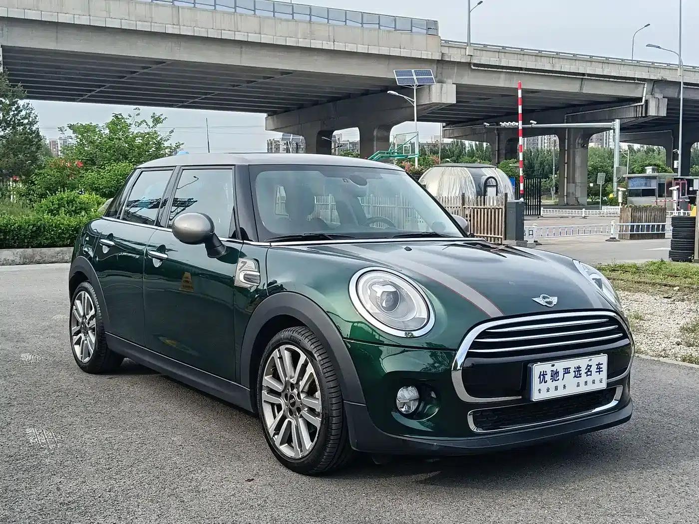 2016 MINI 1.5T COOPER SEVEN 5-Door — миниатюра 4