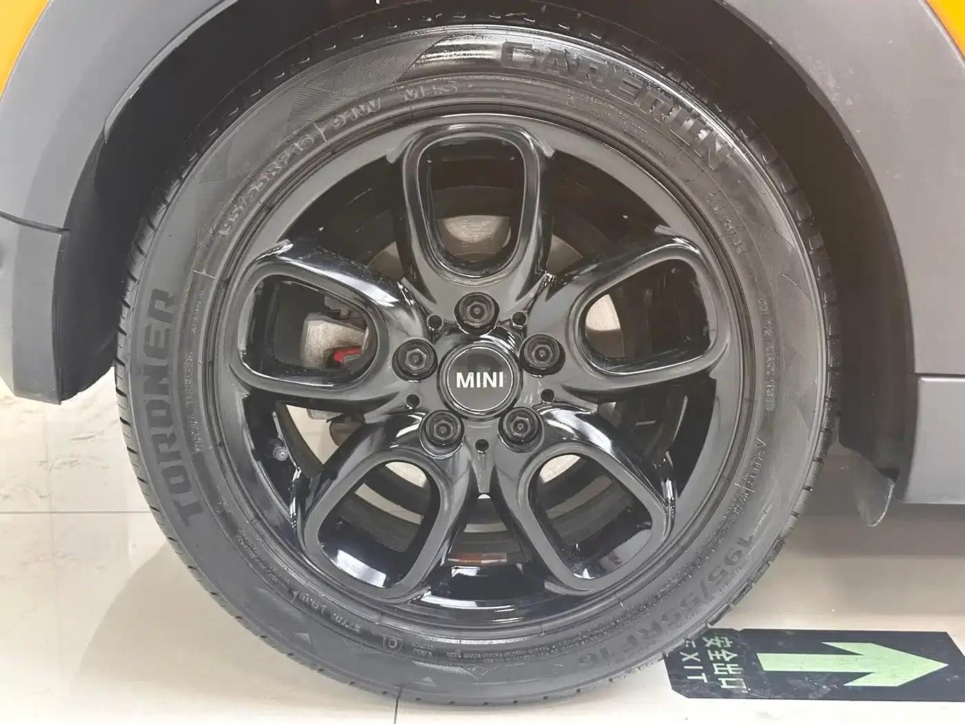 2014 MINI 1.5T COOPER Fun — миниатюра 18