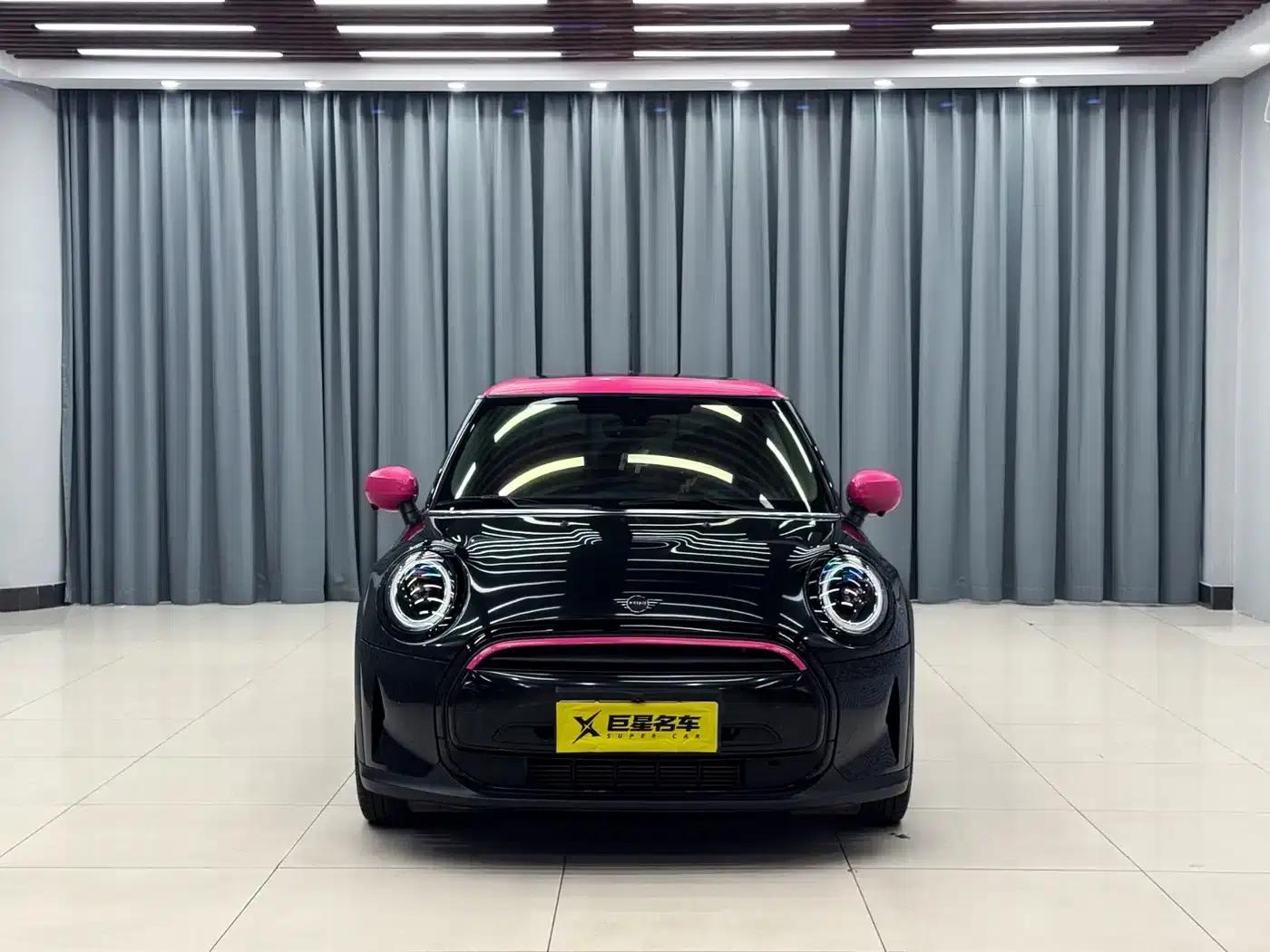 MINI 2022 1.5T COOPER Artist — миниатюра 2