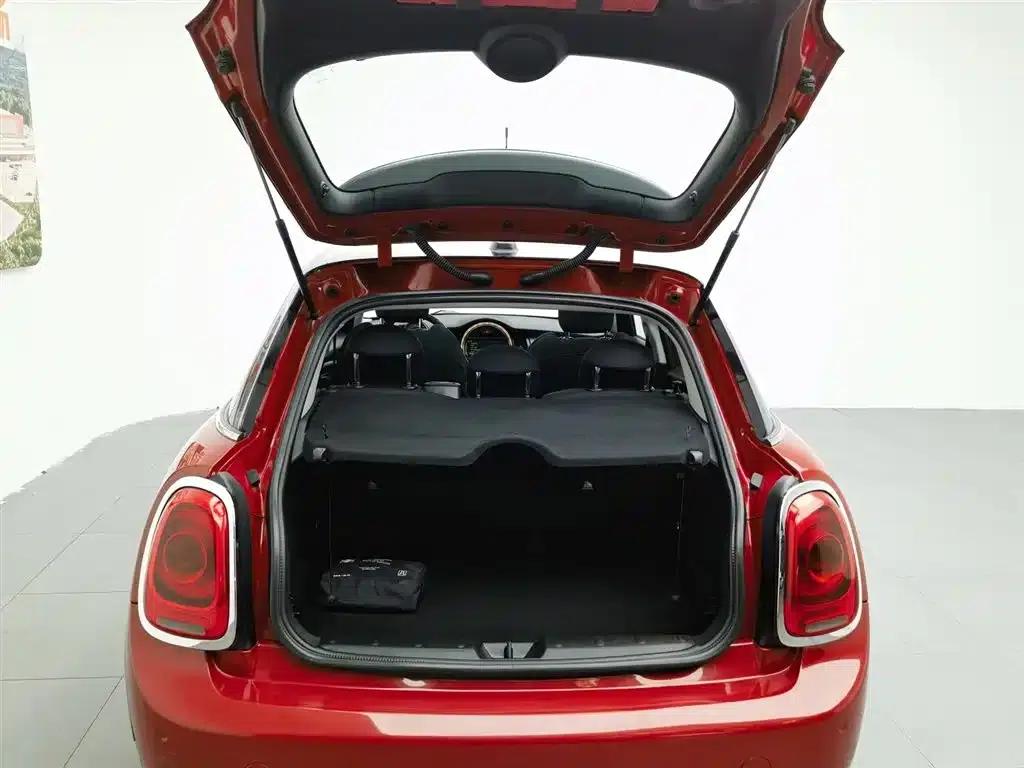 2016 MINI 1.5T COOPER Avant-garde 5-Door Edition — миниатюра 16