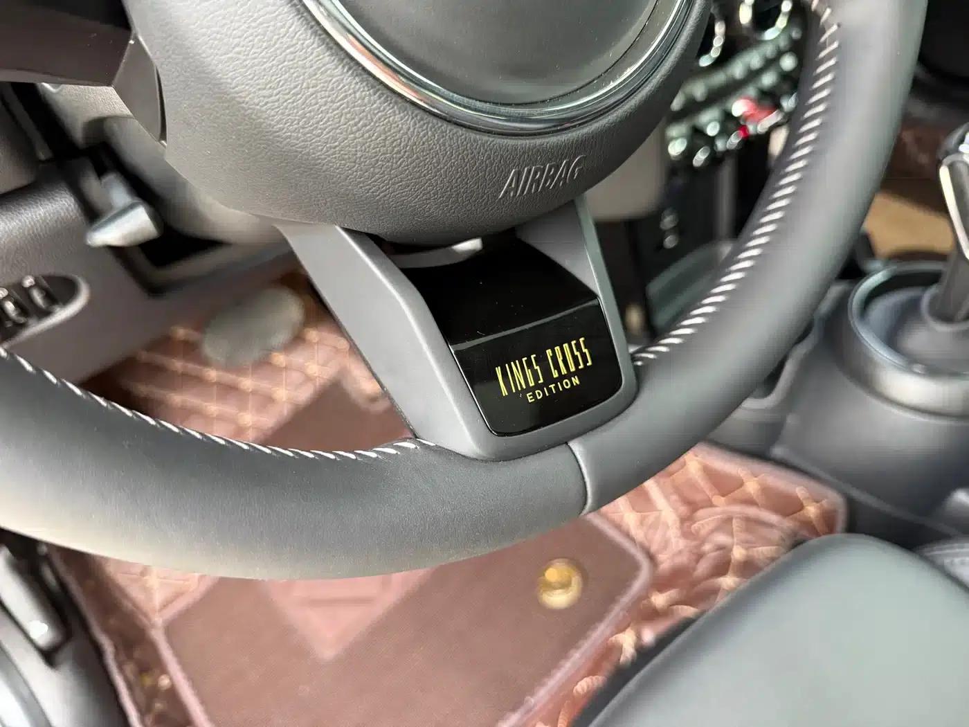 MINI 2023 1.5T COOPER King's Cross Special Edition — миниатюра 12