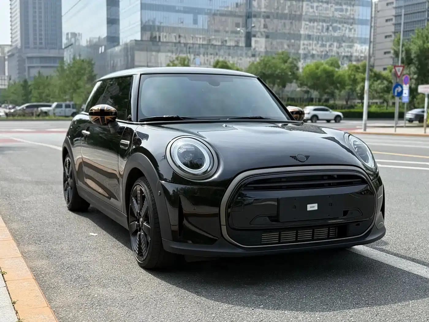 MINI 2023 1.5T COOPER King's Cross Special Edition — миниатюра 3