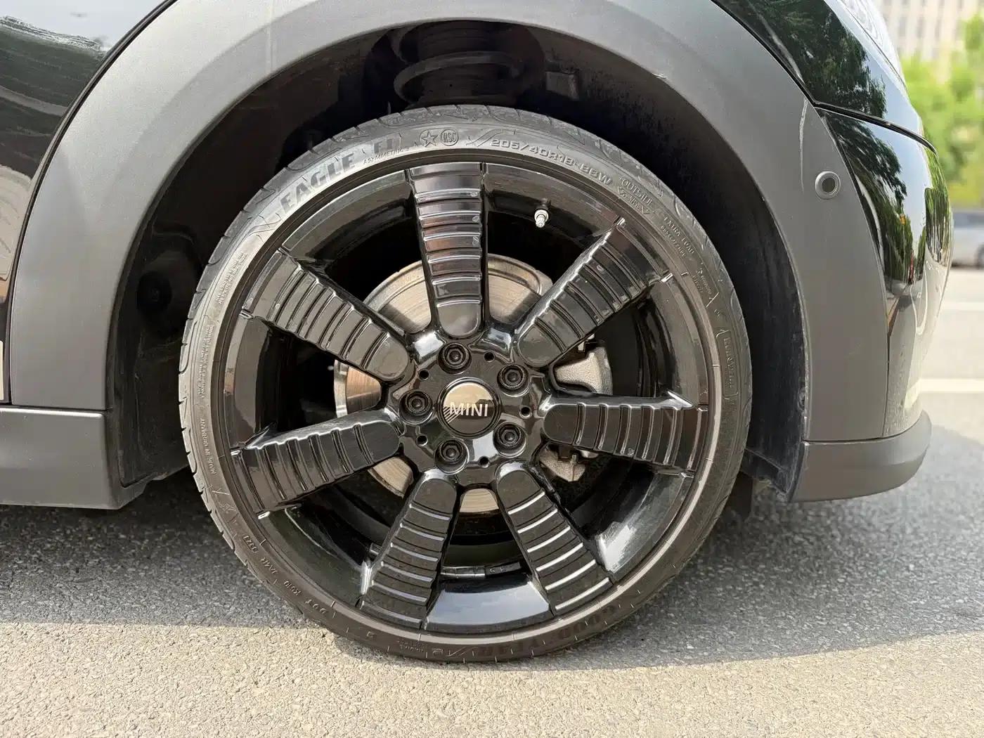 MINI 2023 1.5T COOPER King's Cross Special Edition — миниатюра 21