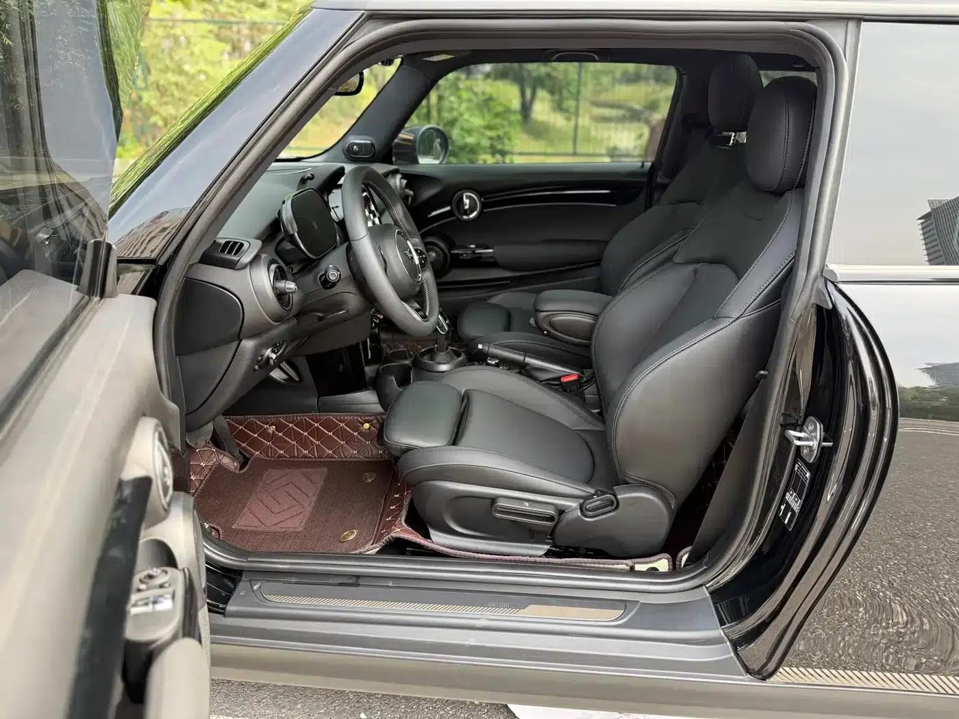 MINI 2023 1.5T COOPER King's Cross Special Edition — миниатюра 9