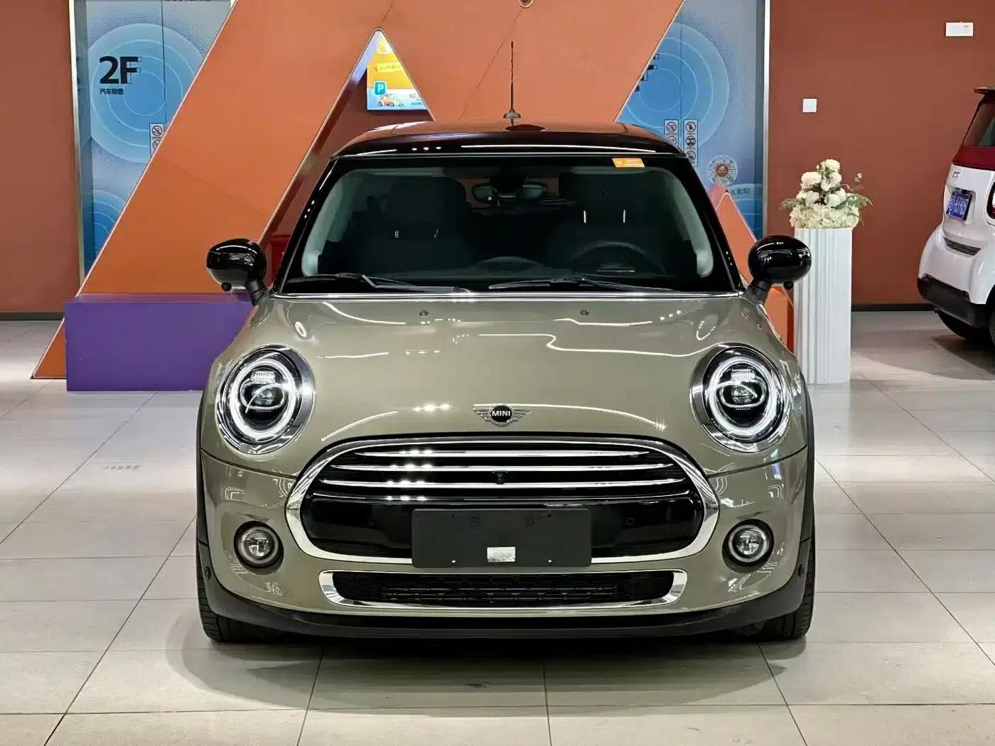 MINI 2020 1.5T COOPER Artist — миниатюра 2