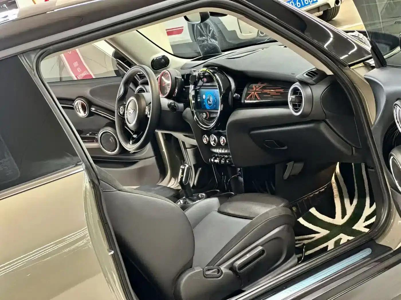 MINI 2020 1.5T COOPER Artist — миниатюра 4