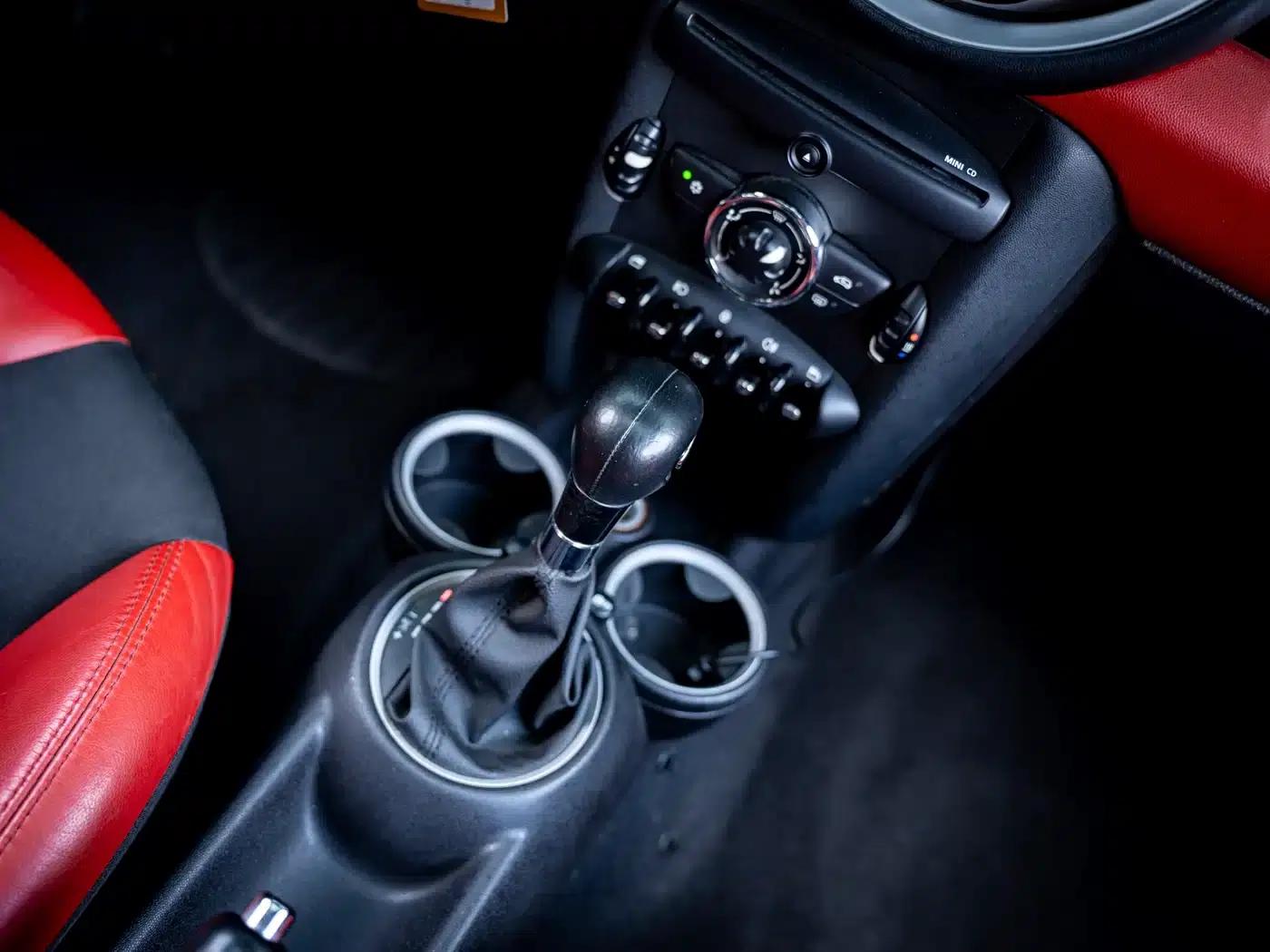 2011 MINI 1.6L COOPER Fun — миниатюра 13