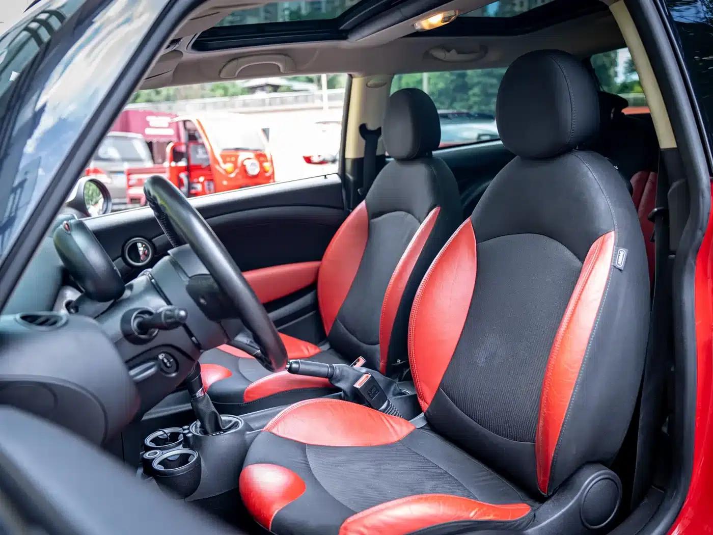 2011 MINI 1.6L COOPER Fun — миниатюра 19
