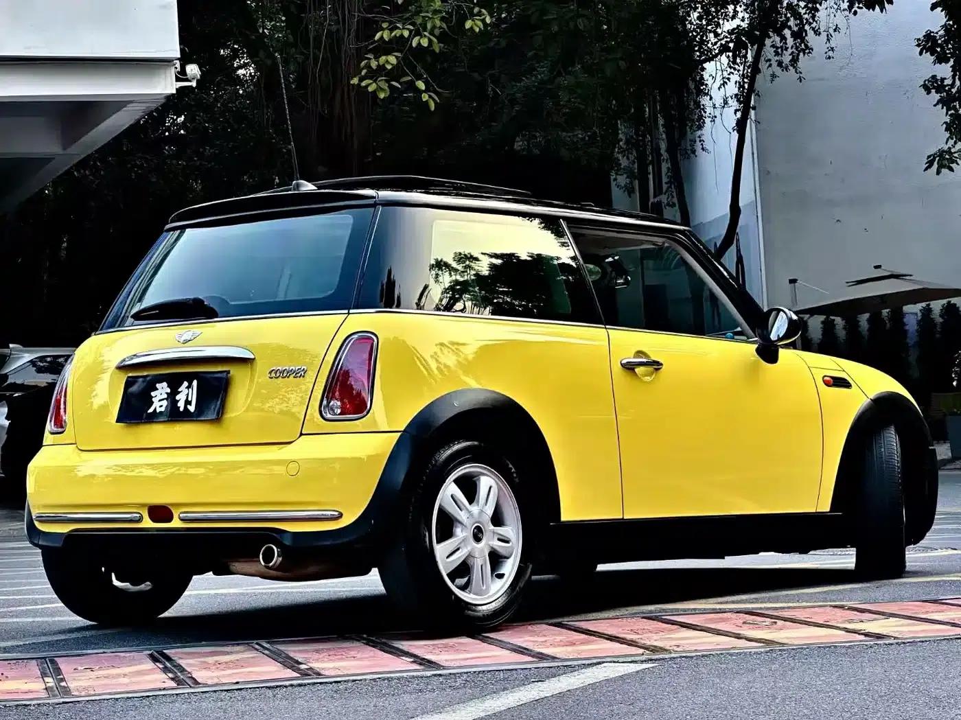 2004 MINI 1.6 COOPER — миниатюра 9