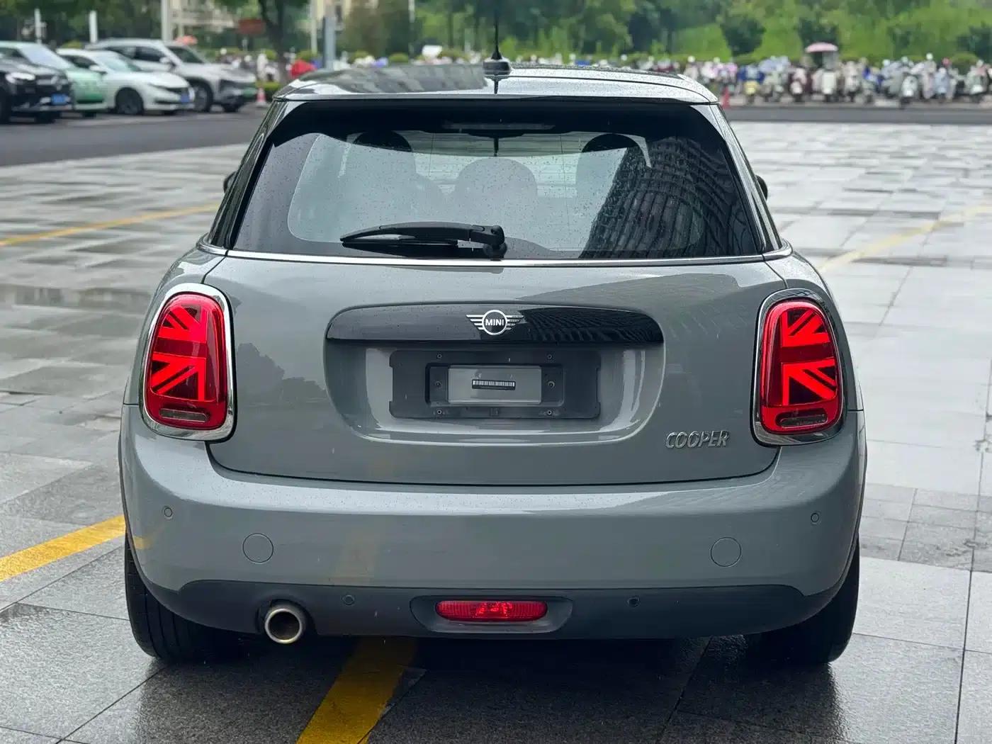 2021 MINI 1.5T COOPER Classic 5-Door — миниатюра 4
