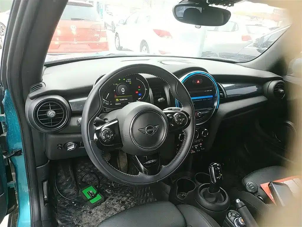 MINI 2021 1.5T COOPER CABRIO Artist — миниатюра 6