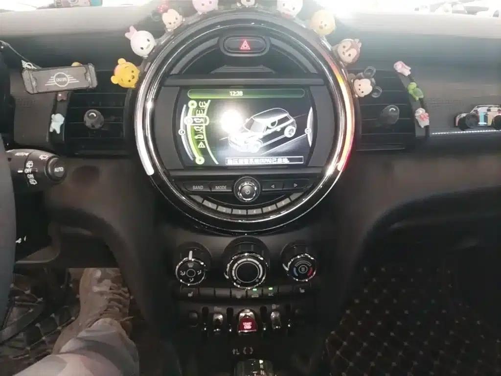 2016 MINI 1.5T COOPER — миниатюра 13
