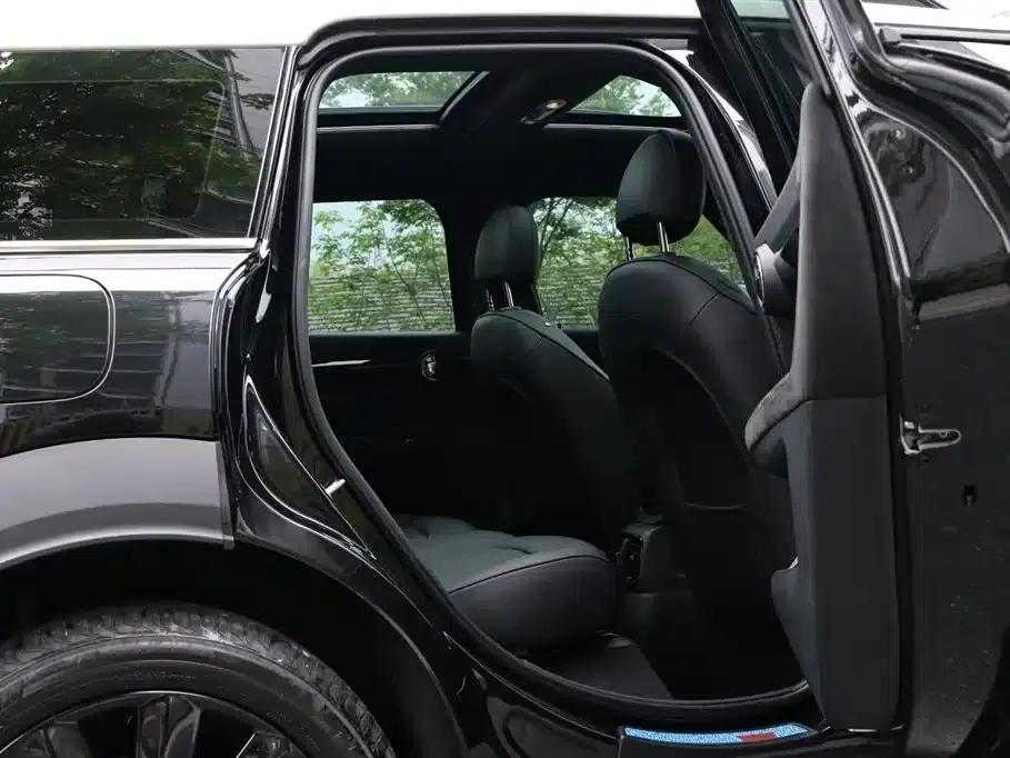 2023 MINI COUNTRYMAN Facelift 2.0T COOPER S ALL4 White Edition — миниатюра 18