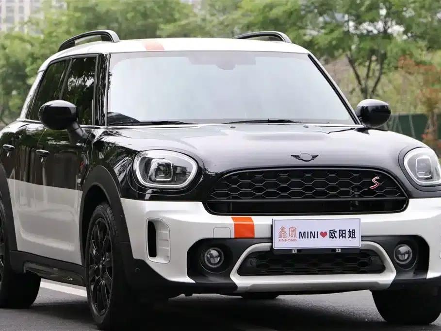 2023 MINI COUNTRYMAN Facelift 2.0T COOPER S ALL4 White Edition — миниатюра 3