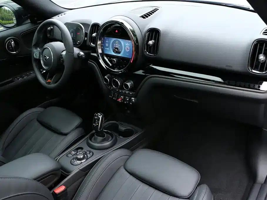 2023 MINI COUNTRYMAN Facelift 2.0T COOPER S ALL4 White Edition — миниатюра 22