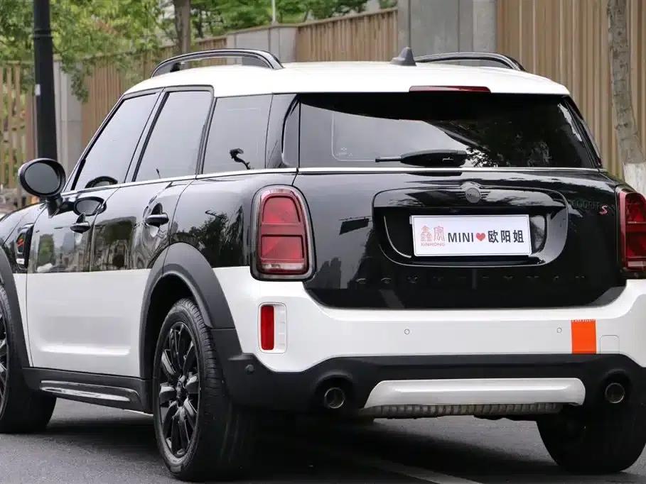 2023 MINI COUNTRYMAN Facelift 2.0T COOPER S ALL4 White Edition — миниатюра 6