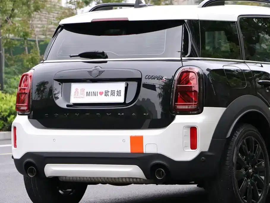 2023 MINI COUNTRYMAN Facelift 2.0T COOPER S ALL4 White Edition — миниатюра 7