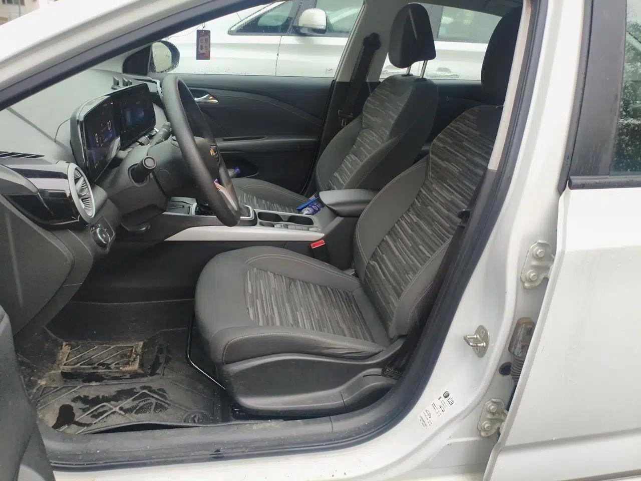Chevrolet Monza 2023 1.5L Dual-Clutch Enjoyment Edition — миниатюра 14