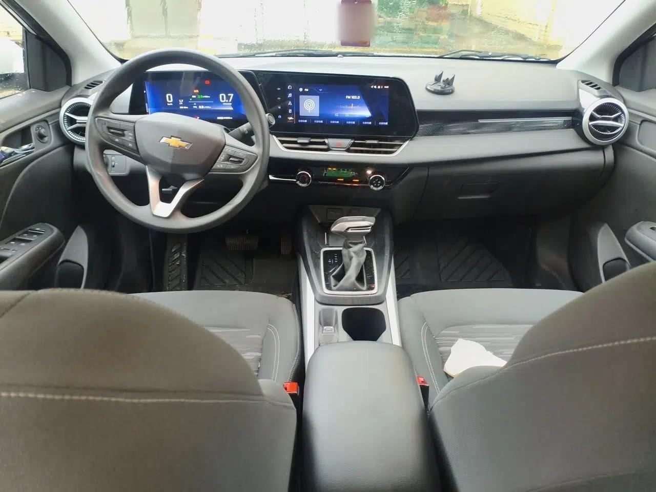 Chevrolet Monza 2023 1.5L Dual-Clutch Enjoyment Edition — миниатюра 18