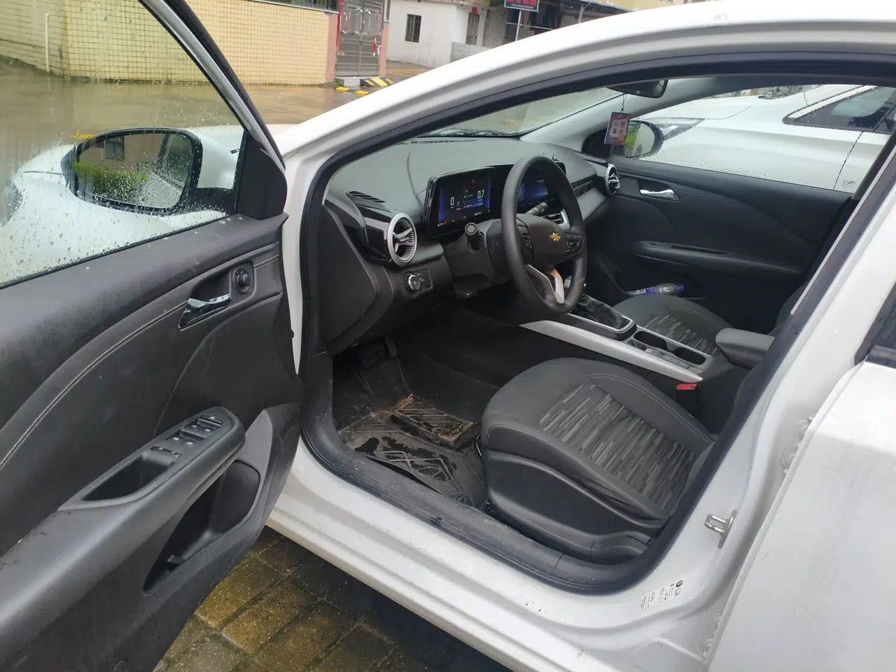 Chevrolet Monza 2023 1.5L Dual-Clutch Enjoyment Edition — миниатюра 19
