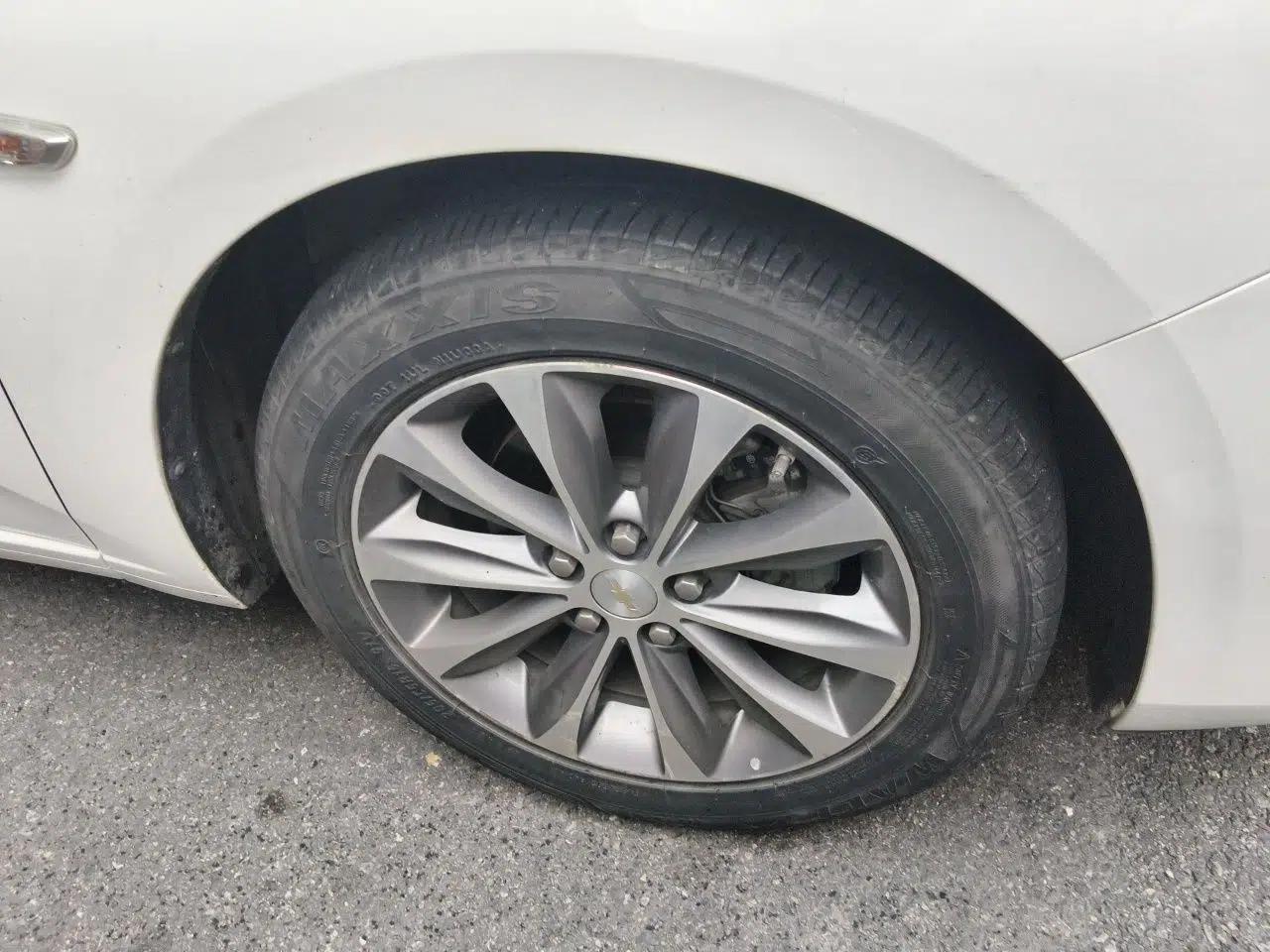 Chevrolet Monza 2021 320 Automatic Enjoyment Sunroof Edition — миниатюра 8