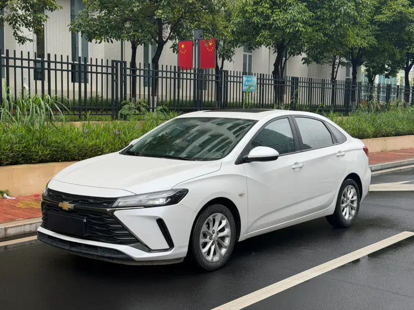 Chevrolet Monza 2024 1.5L Dual-Clutch Enjoyment Edition — миниатюра 1