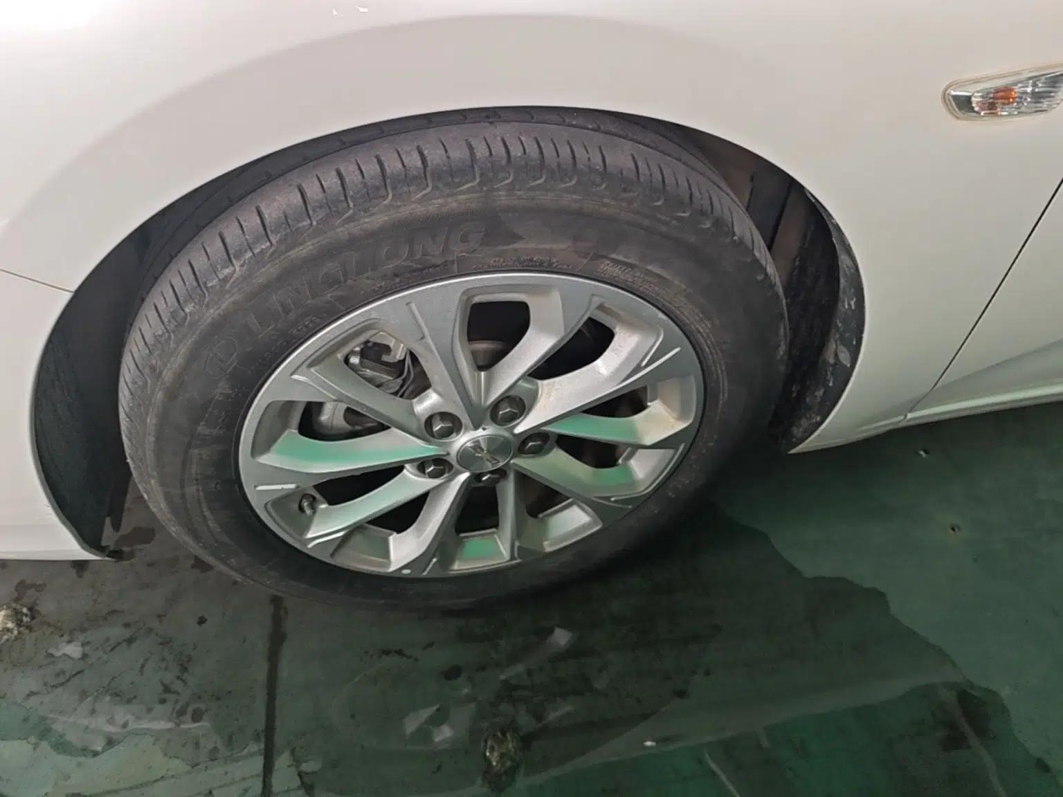 Chevrolet Monza 2024 1.5L Dual-Clutch Enjoyment Edition — миниатюра 3