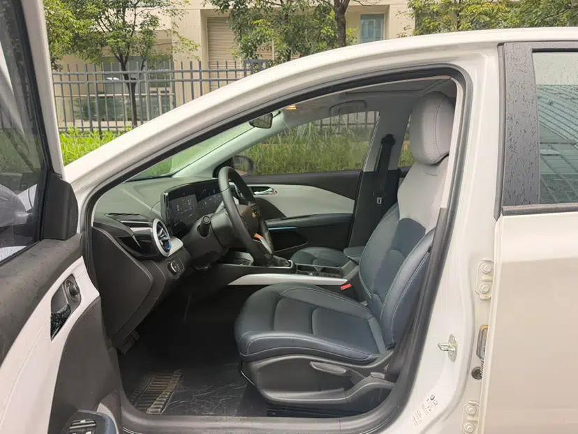 Chevrolet Monza 2024 1.5L Dual-Clutch Enjoyment Edition — миниатюра 21
