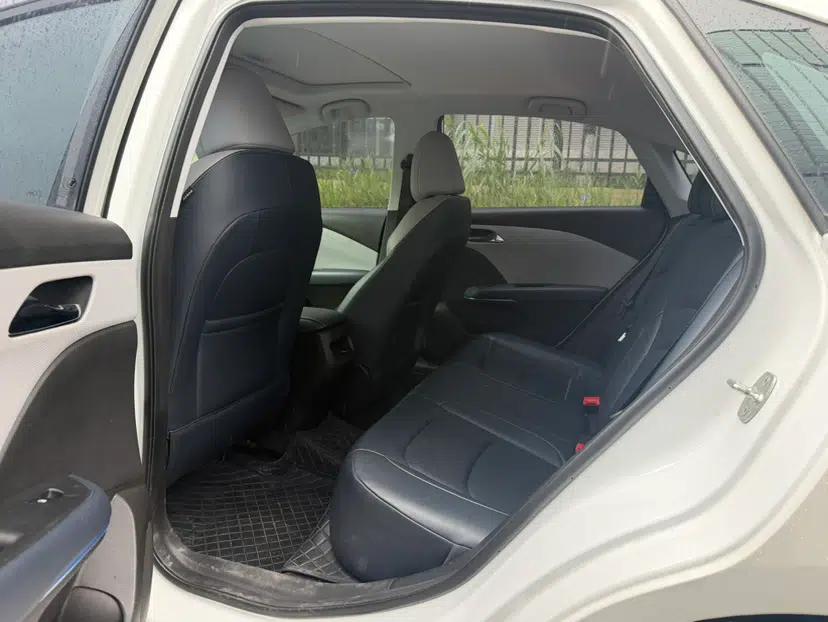 Chevrolet Monza 2024 1.5L Dual-Clutch Enjoyment Edition — миниатюра 24