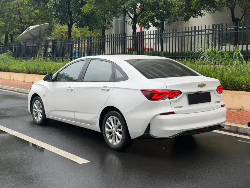 Chevrolet Monza 2024 1.5L Dual-Clutch Enjoyment Edition — миниатюра 7