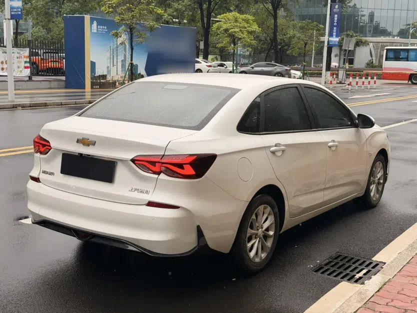 Chevrolet Monza 2024 1.5L Dual-Clutch Enjoyment Edition — миниатюра 10