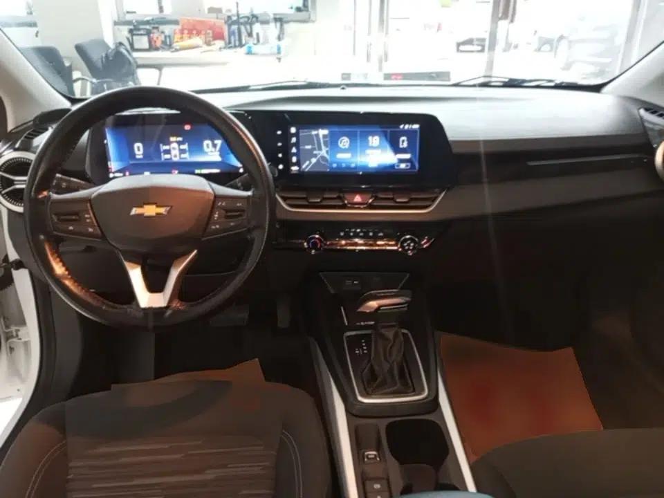 Chevrolet Monza 2023 1.5L Dual-Clutch Enjoyment Edition — миниатюра 13