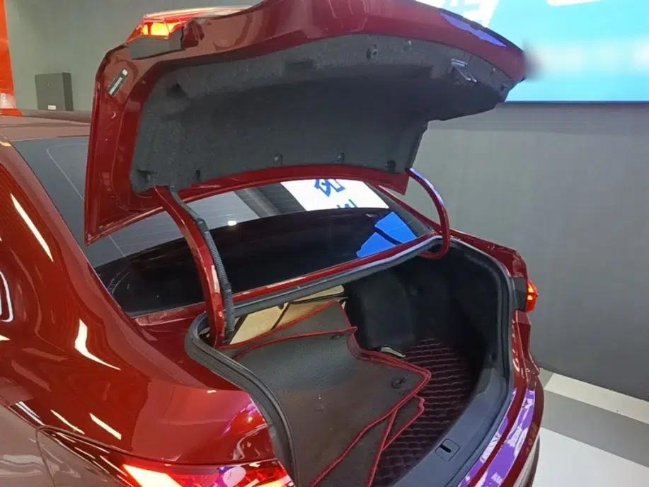 Chevrolet Monza 2019 RS 330T Automatic Comfort Edition China VI Standard — миниатюра 17