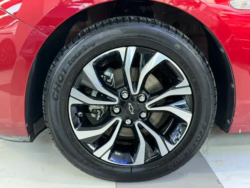 Chevrolet Monza 2019 RS 330T Automatic Comfort Edition China VI Standard — миниатюра 7