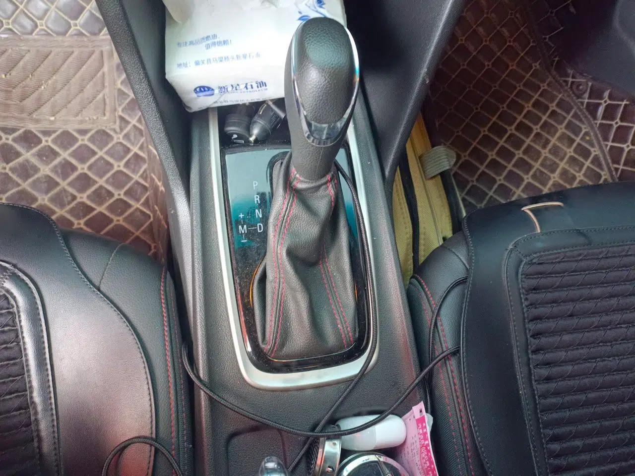 Chevrolet Monza 2019 RS 330T Automatic Comfort Edition China VI Standard — миниатюра 15