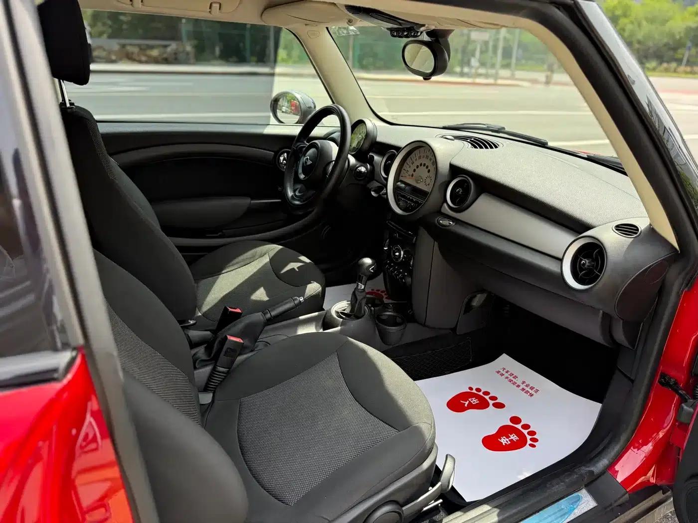 MINI CLUBMAN 2011 1.6L ONE — миниатюра 12