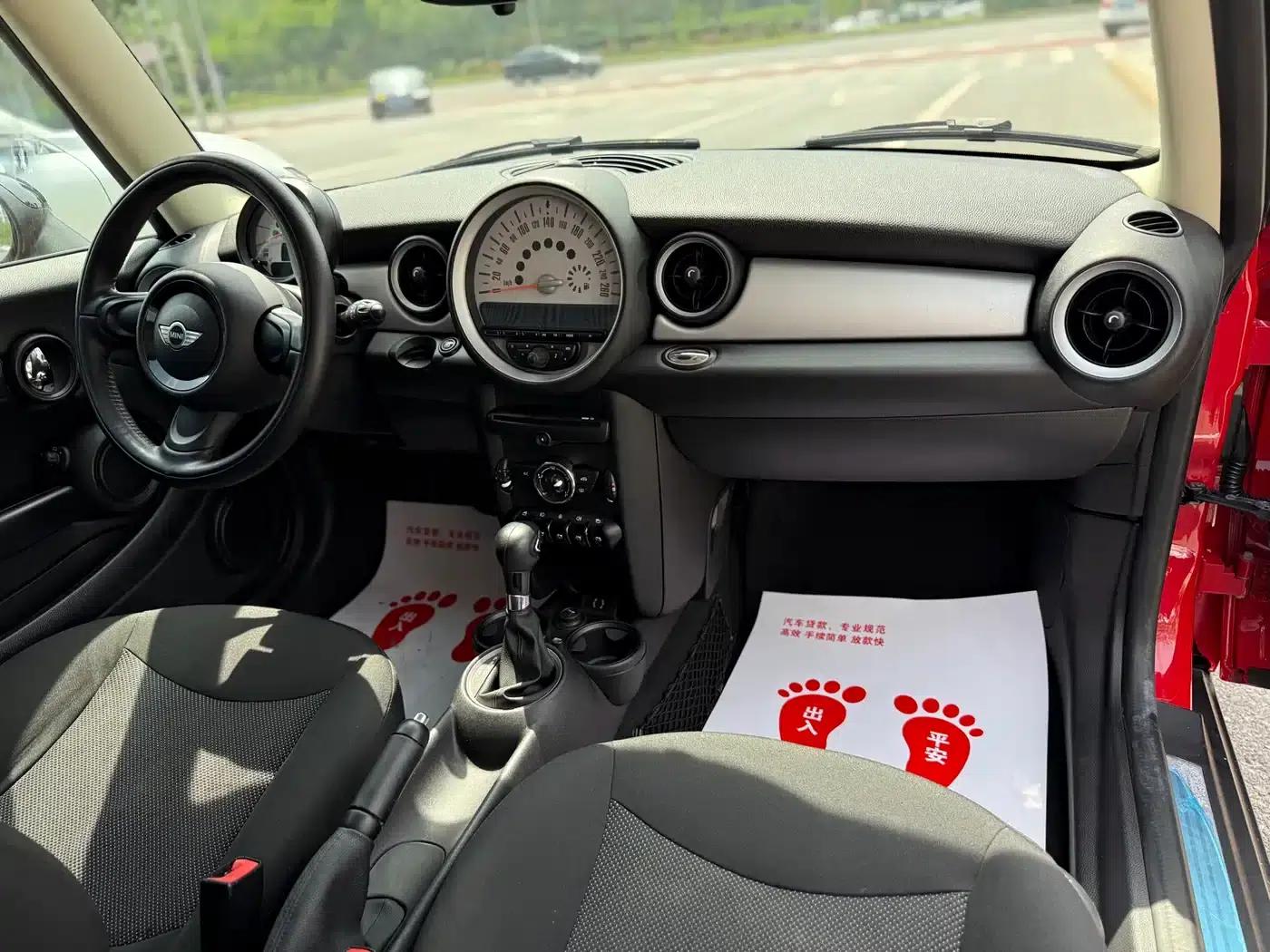 MINI CLUBMAN 2011 1.6L ONE — миниатюра 14