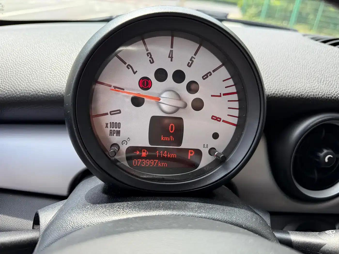 MINI CLUBMAN 2011 1.6L ONE — миниатюра 17