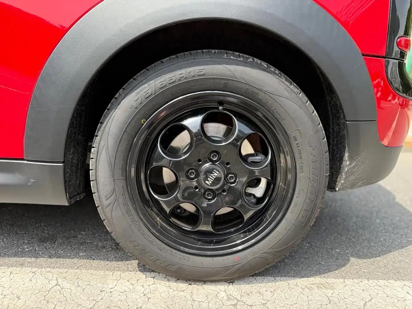 MINI CLUBMAN 2011 1.6L ONE — миниатюра 18