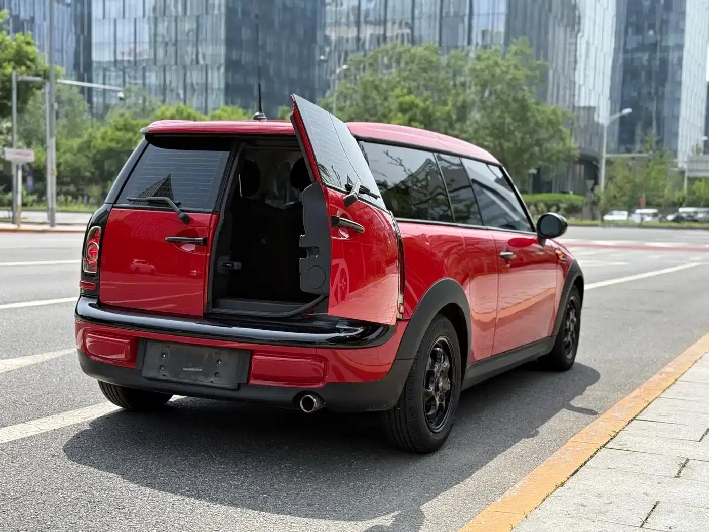 MINI CLUBMAN 2011 1.6L ONE — миниатюра 8
