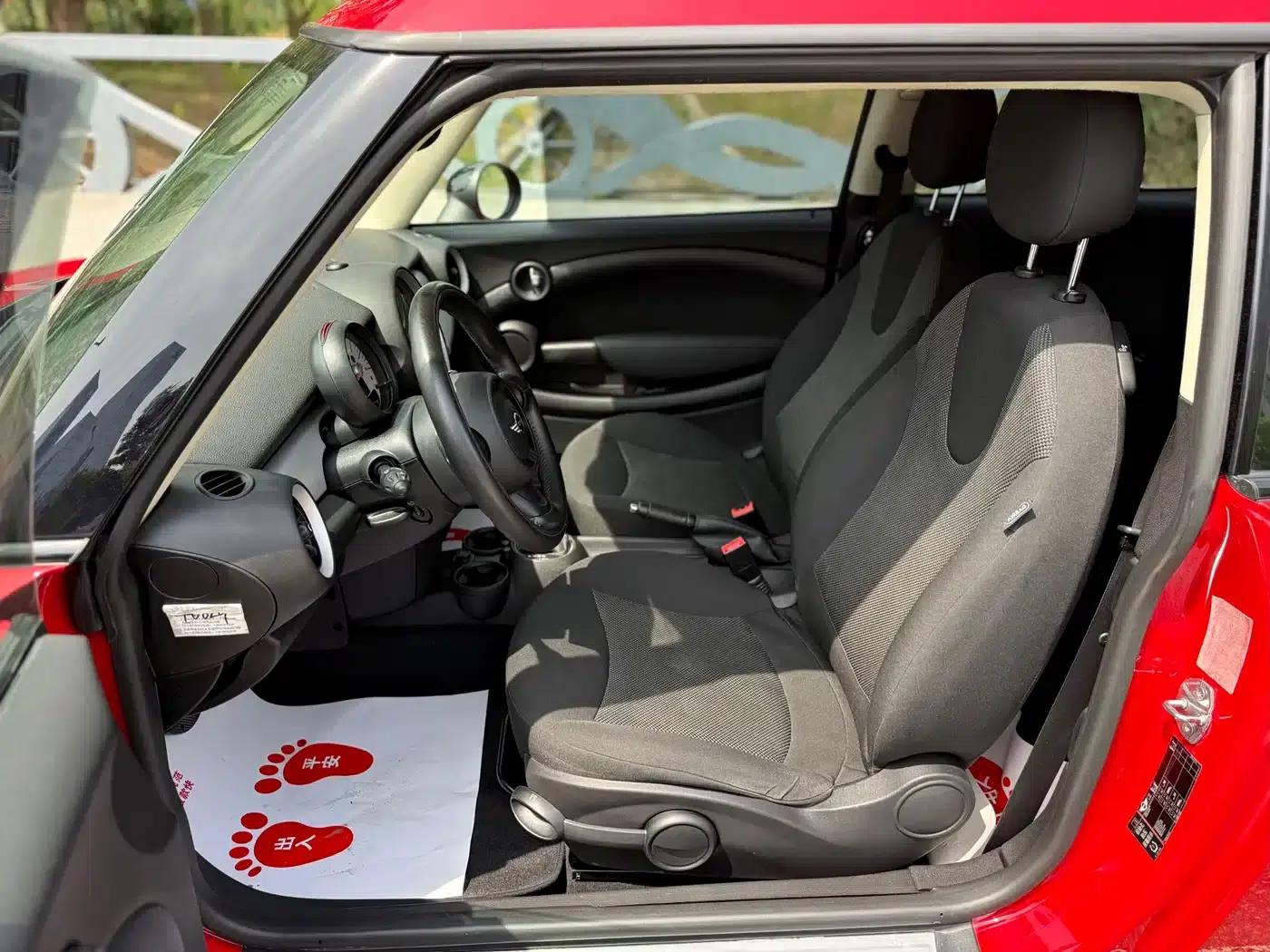 MINI CLUBMAN 2011 1.6L ONE — миниатюра 10