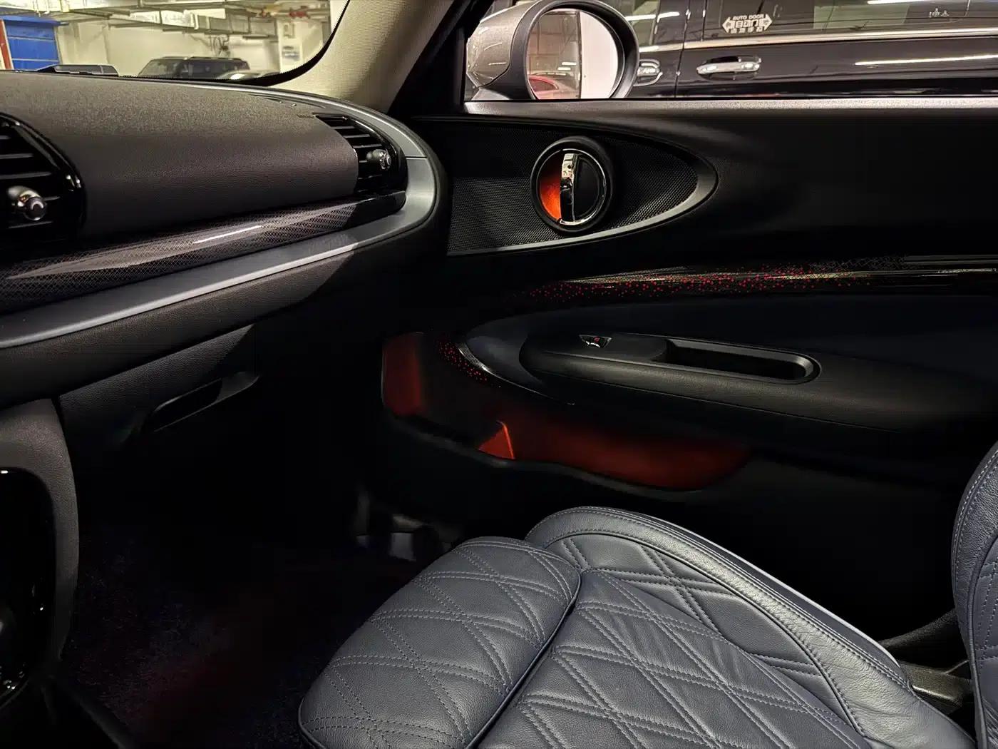 2022 MINI CLUBMAN 1.5T COOPER Connoisseur — миниатюра 27