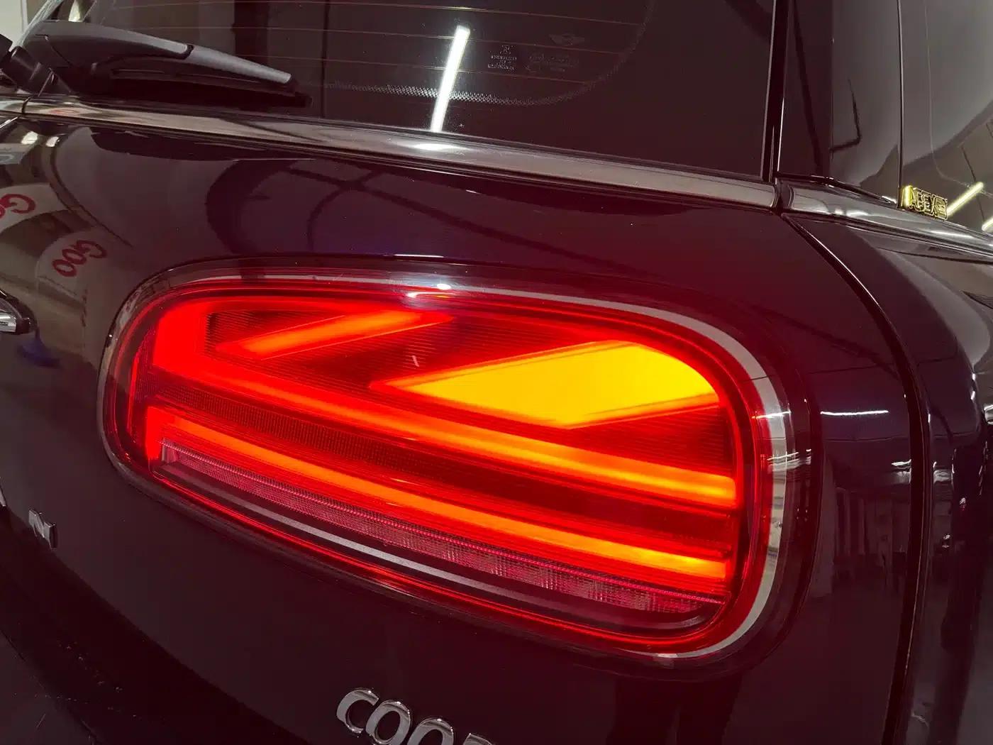 2022 MINI CLUBMAN 1.5T COOPER Connoisseur — миниатюра 31