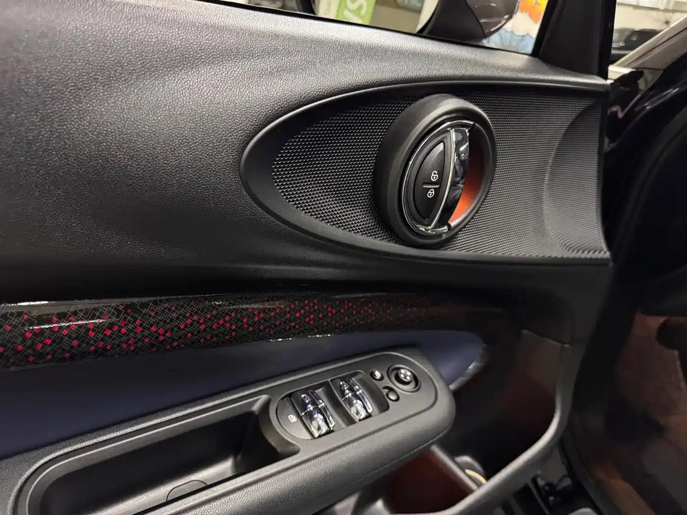 2022 MINI CLUBMAN 1.5T COOPER Connoisseur — миниатюра 10