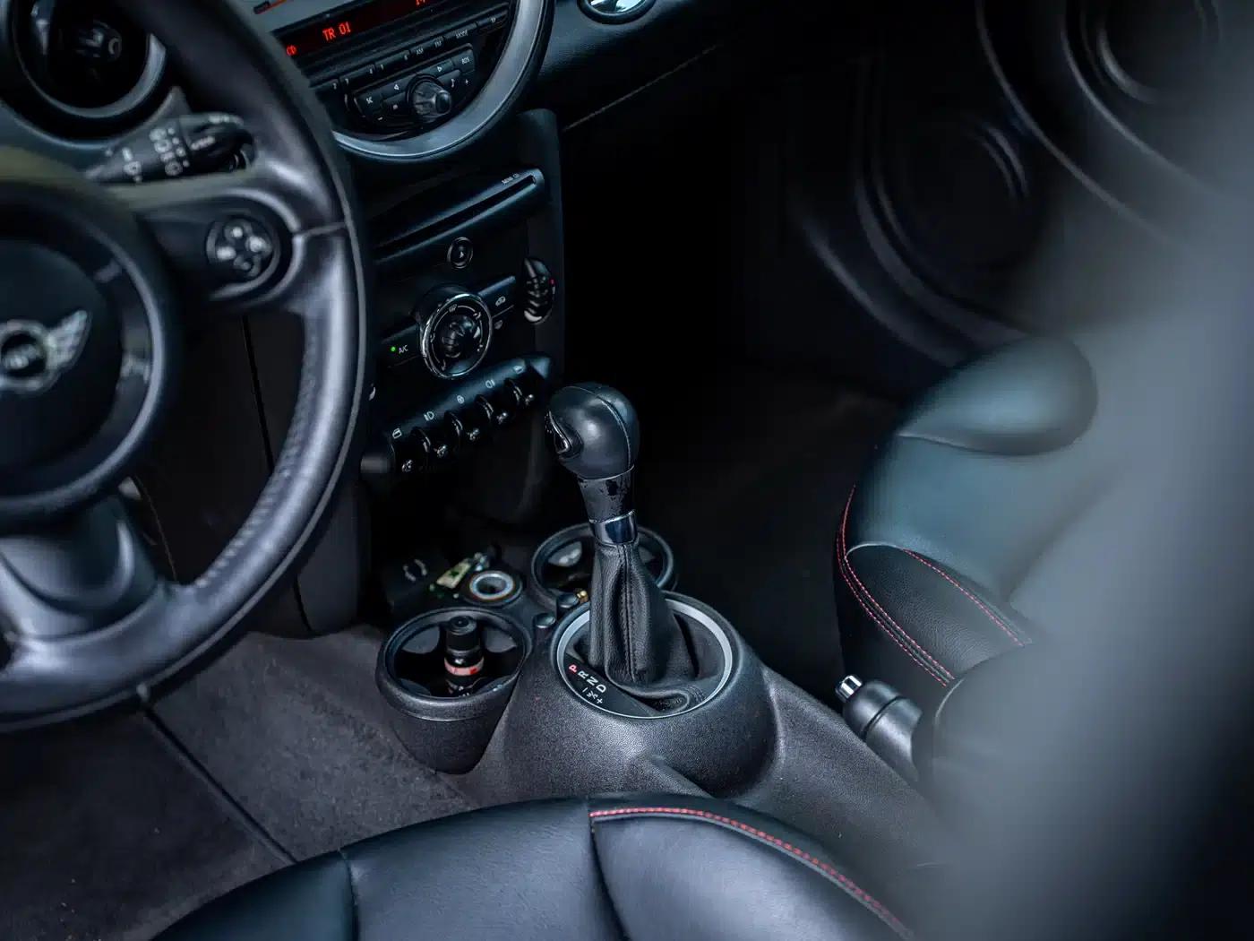2011 MINI CLUBMAN 1.6L COOPER Fun — миниатюра 13