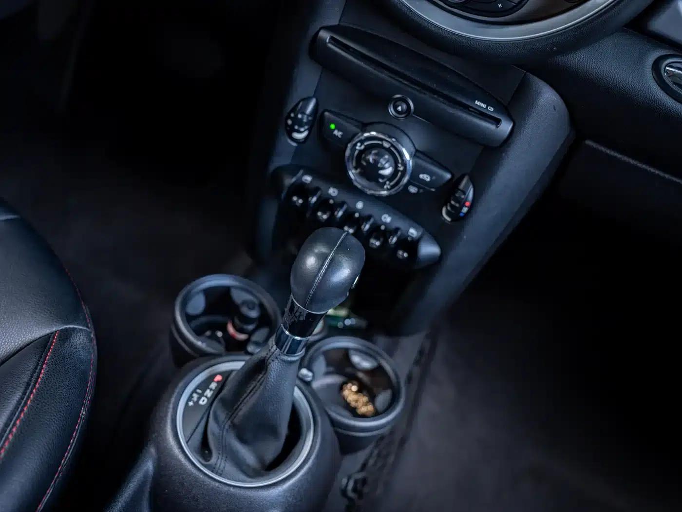2011 MINI CLUBMAN 1.6L COOPER Fun — миниатюра 16