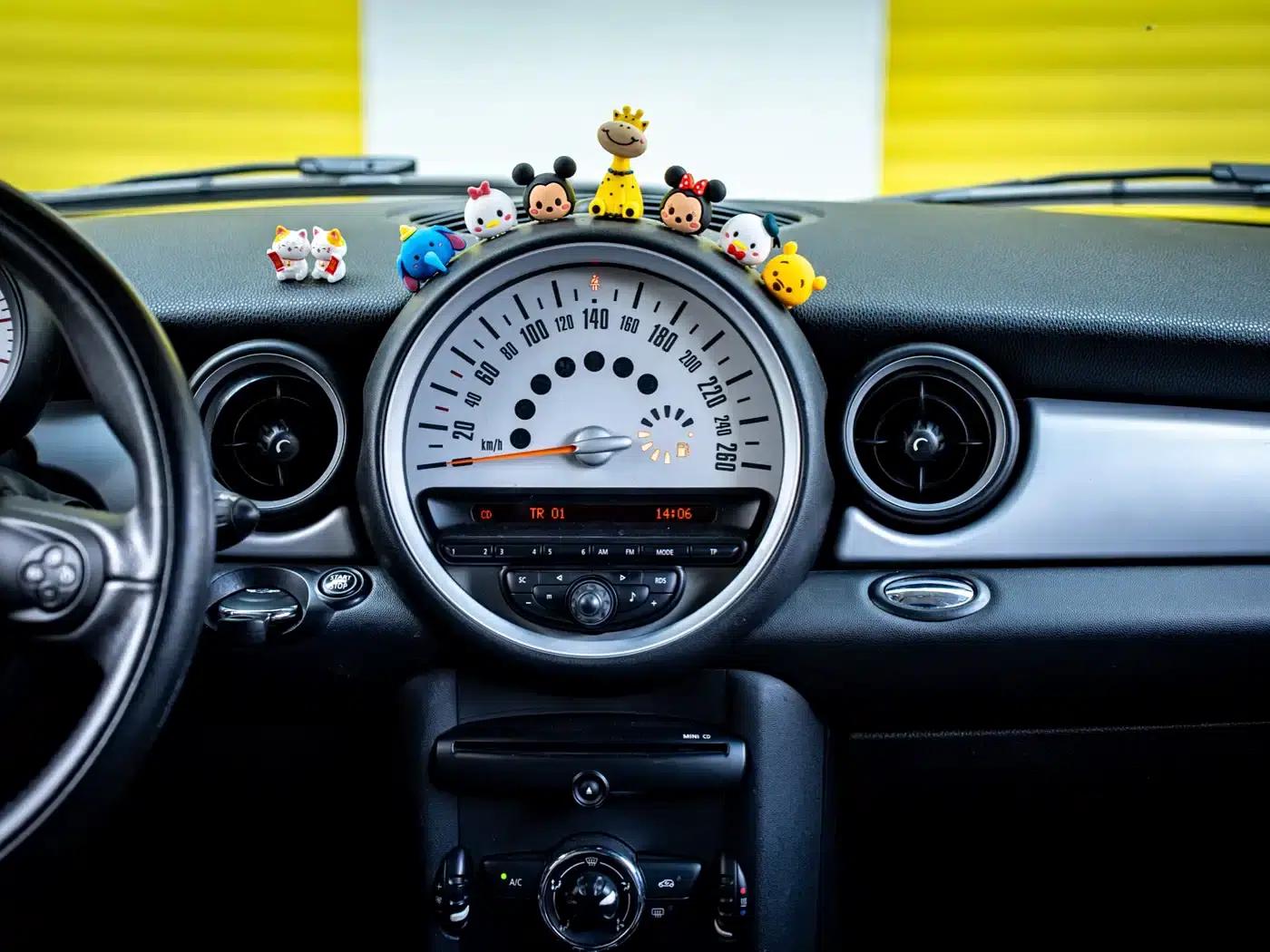 2011 MINI CLUBMAN 1.6L COOPER Fun — миниатюра 18