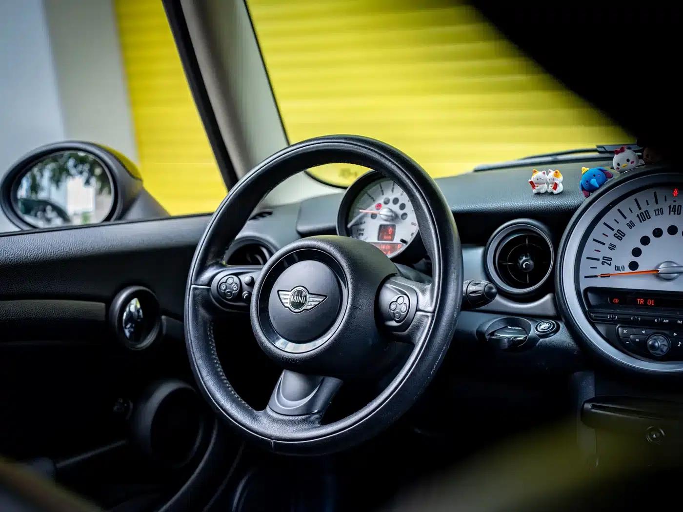 2011 MINI CLUBMAN 1.6L COOPER Fun — миниатюра 19