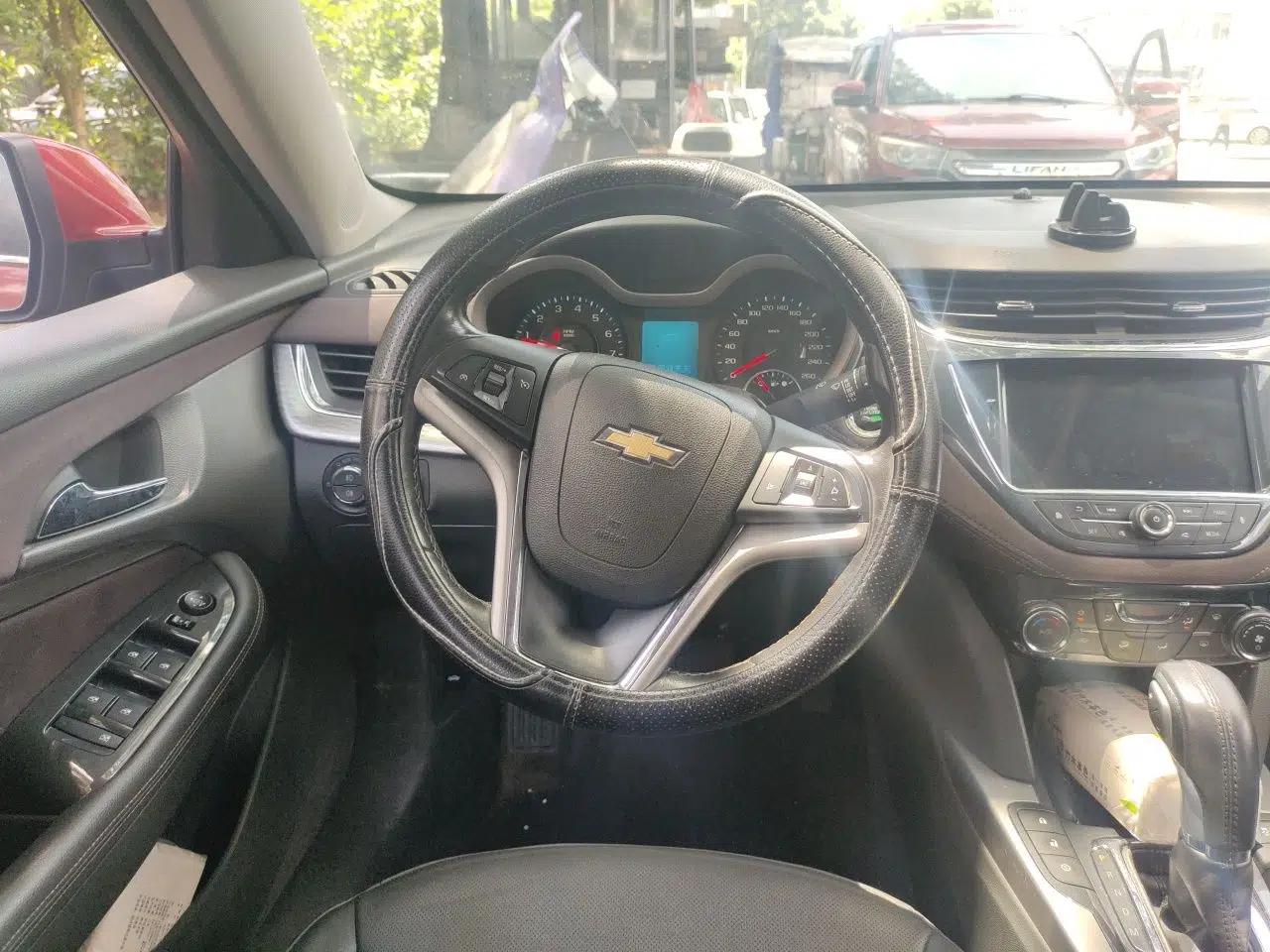 Chevrolet Malibu 2017 1.5T Automatic Luxury Edition — миниатюра 11
