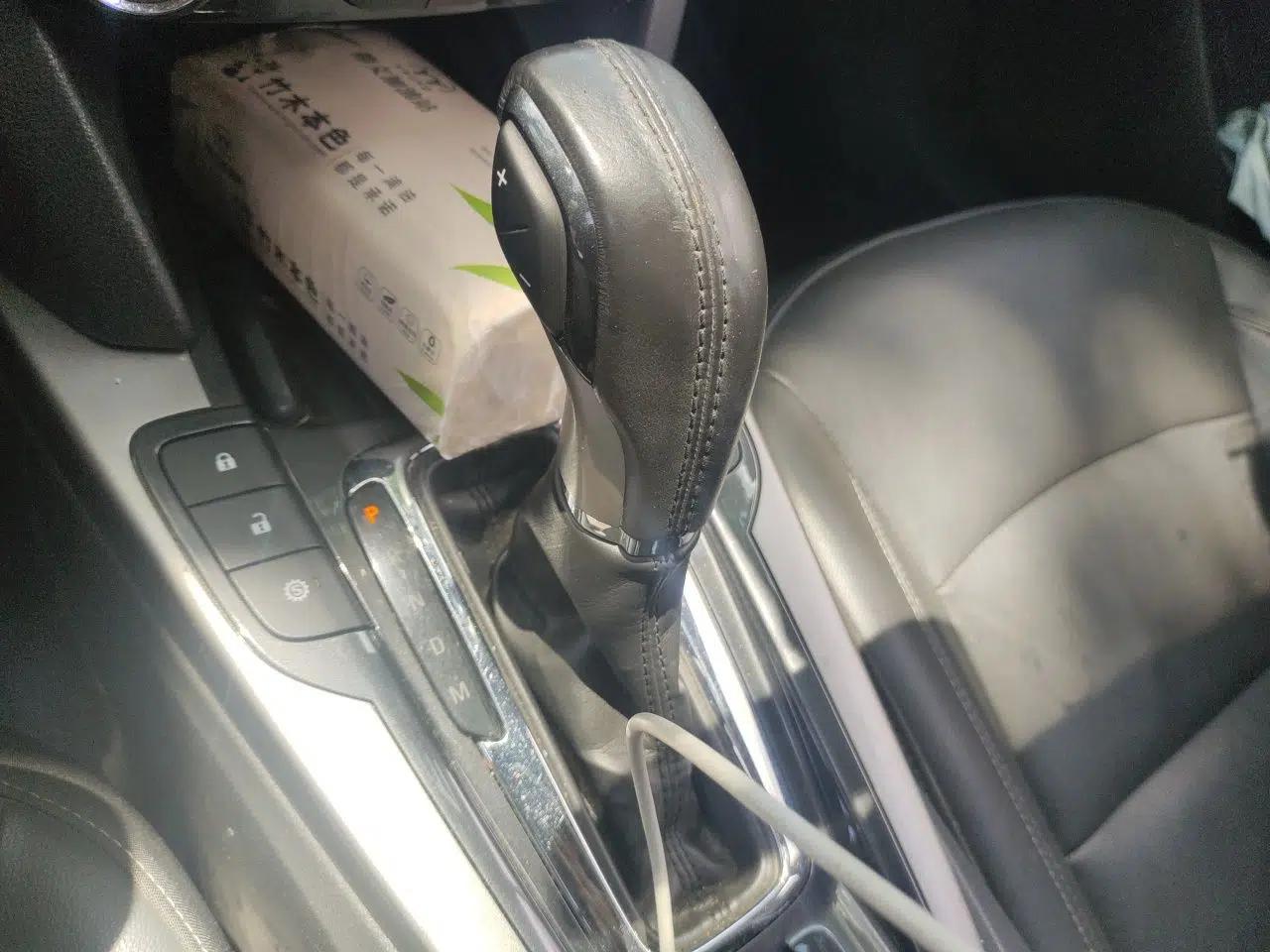 Chevrolet Malibu 2017 1.5T Automatic Luxury Edition — миниатюра 15